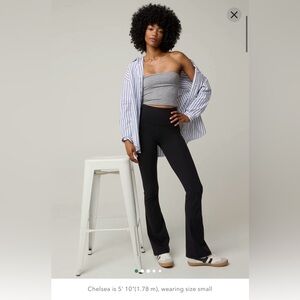 Offline by Aerie The Hugger Hi-Rise Bootcut Legging - Medium